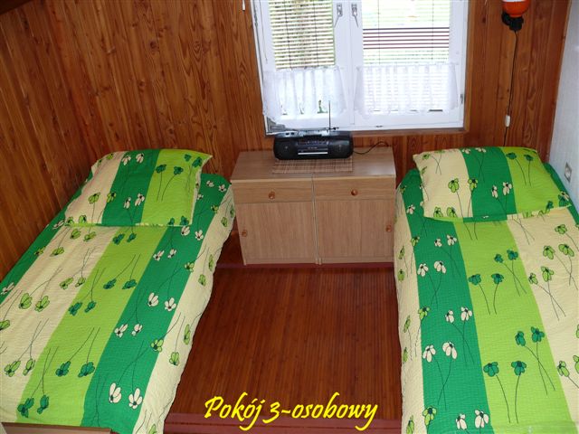 Powi�ksz: (14) Pok�j na pi�trze od strony ulicy, 3-osobowy